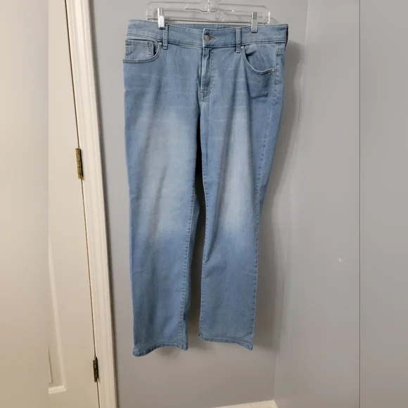 Chico's Midrise Straight Jean Size 2- US 12 - Picture 4 of 4